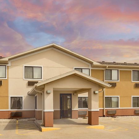 Super 8 By Wyndham Fond Du Lac Fond du Lac Exterior foto