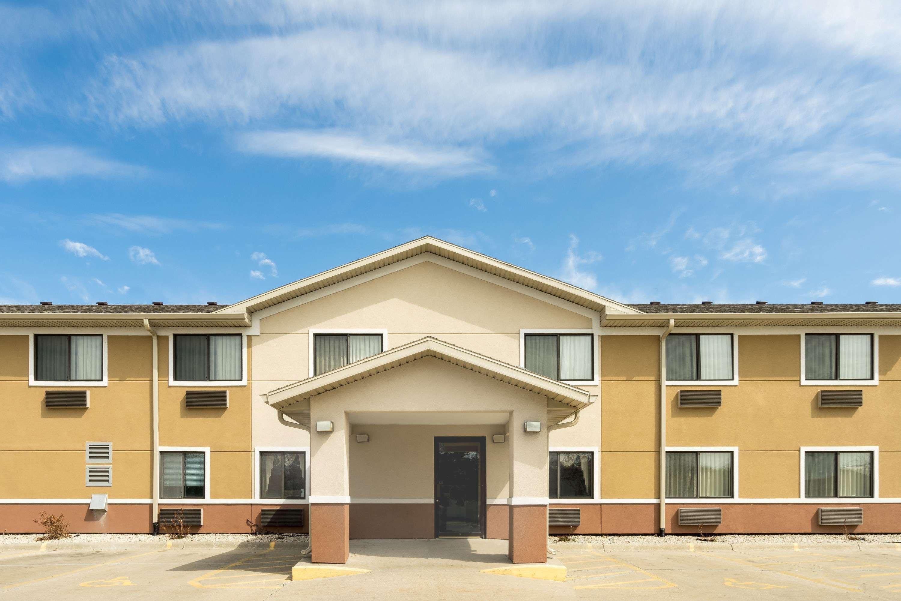 Super 8 By Wyndham Fond Du Lac Fond du Lac Exterior foto